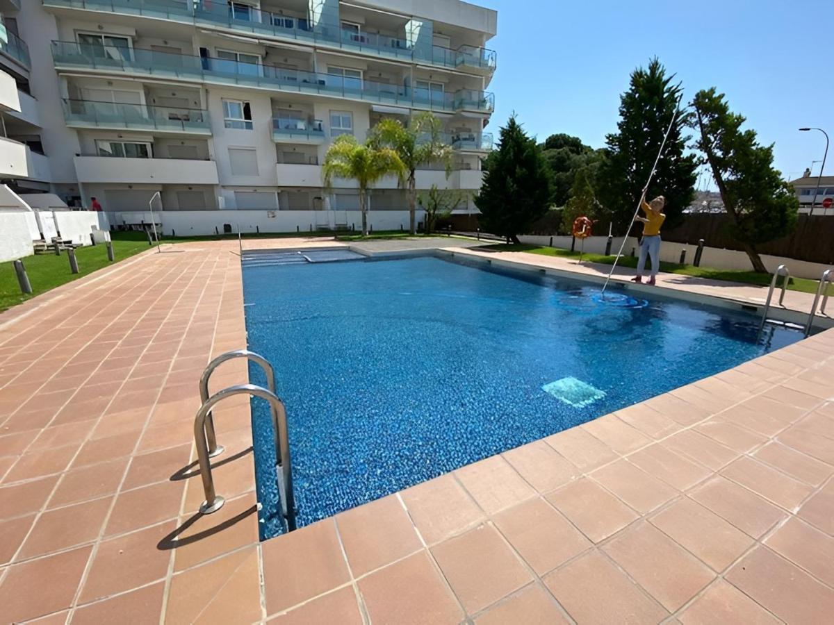 Superbe Appartement Renove, Residence Avec Piscine Roses Zewnętrze zdjęcie